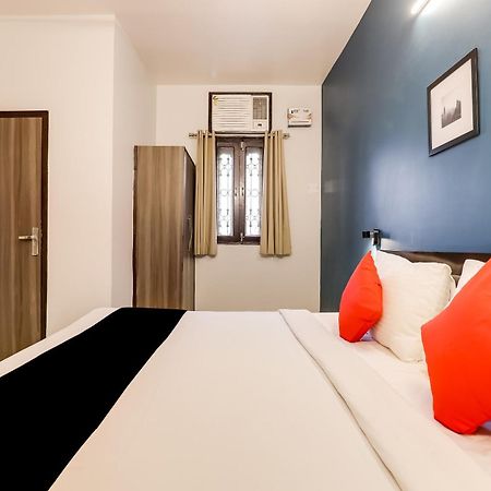 Collection O 71756 Hotel Silver Arrow Near Pacific Mall Tagore Garden دلهي المظهر الخارجي الصورة