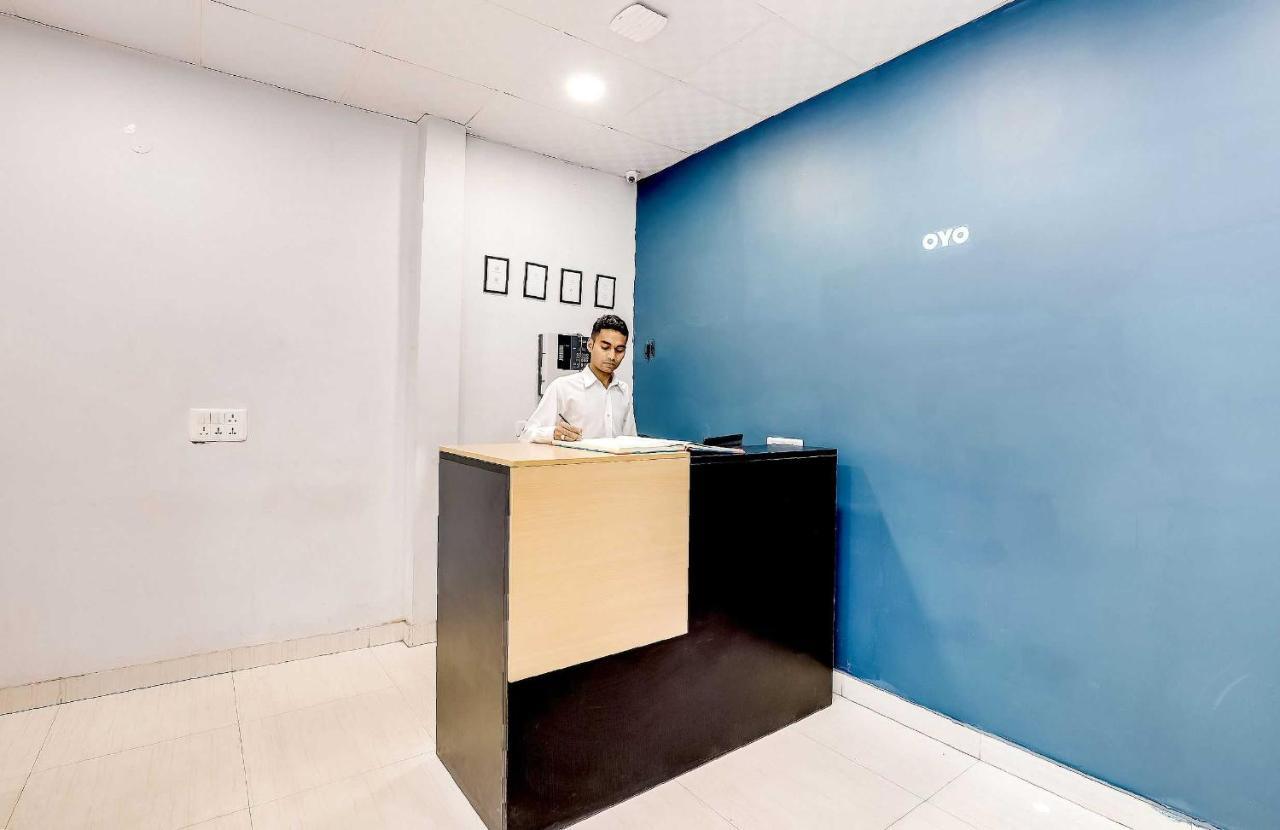 Collection O 71756 Hotel Silver Arrow Near Pacific Mall Tagore Garden دلهي المظهر الخارجي الصورة