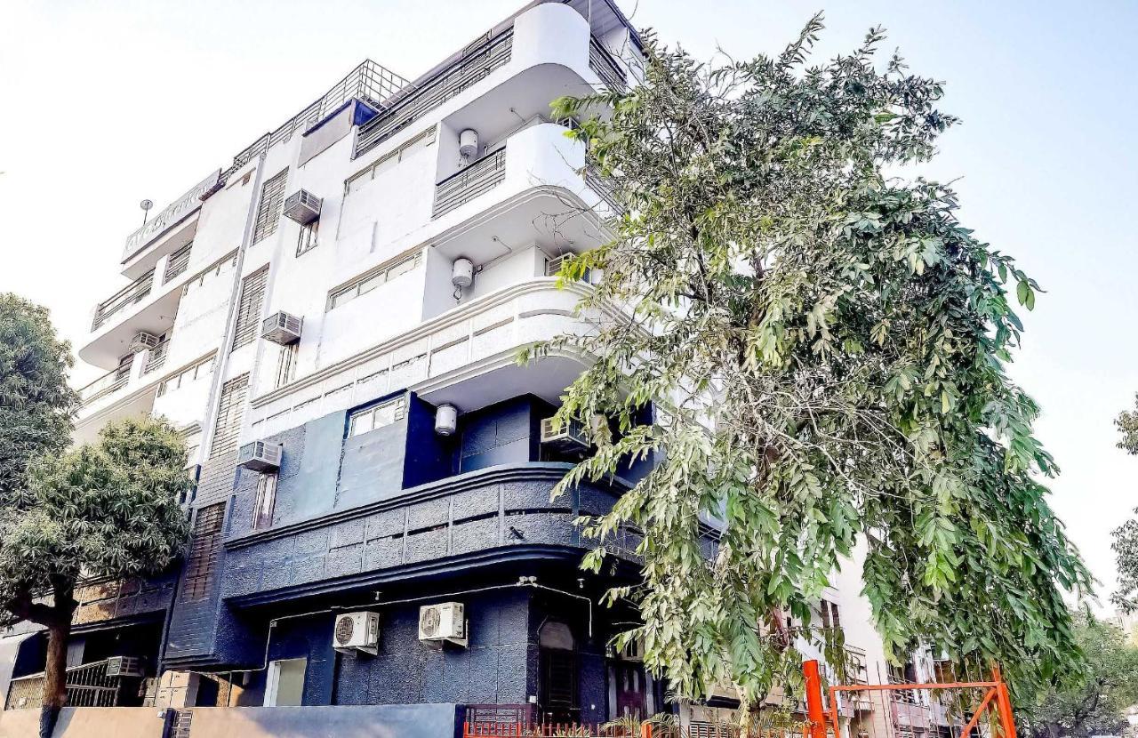Collection O 71756 Hotel Silver Arrow Near Pacific Mall Tagore Garden دلهي المظهر الخارجي الصورة
